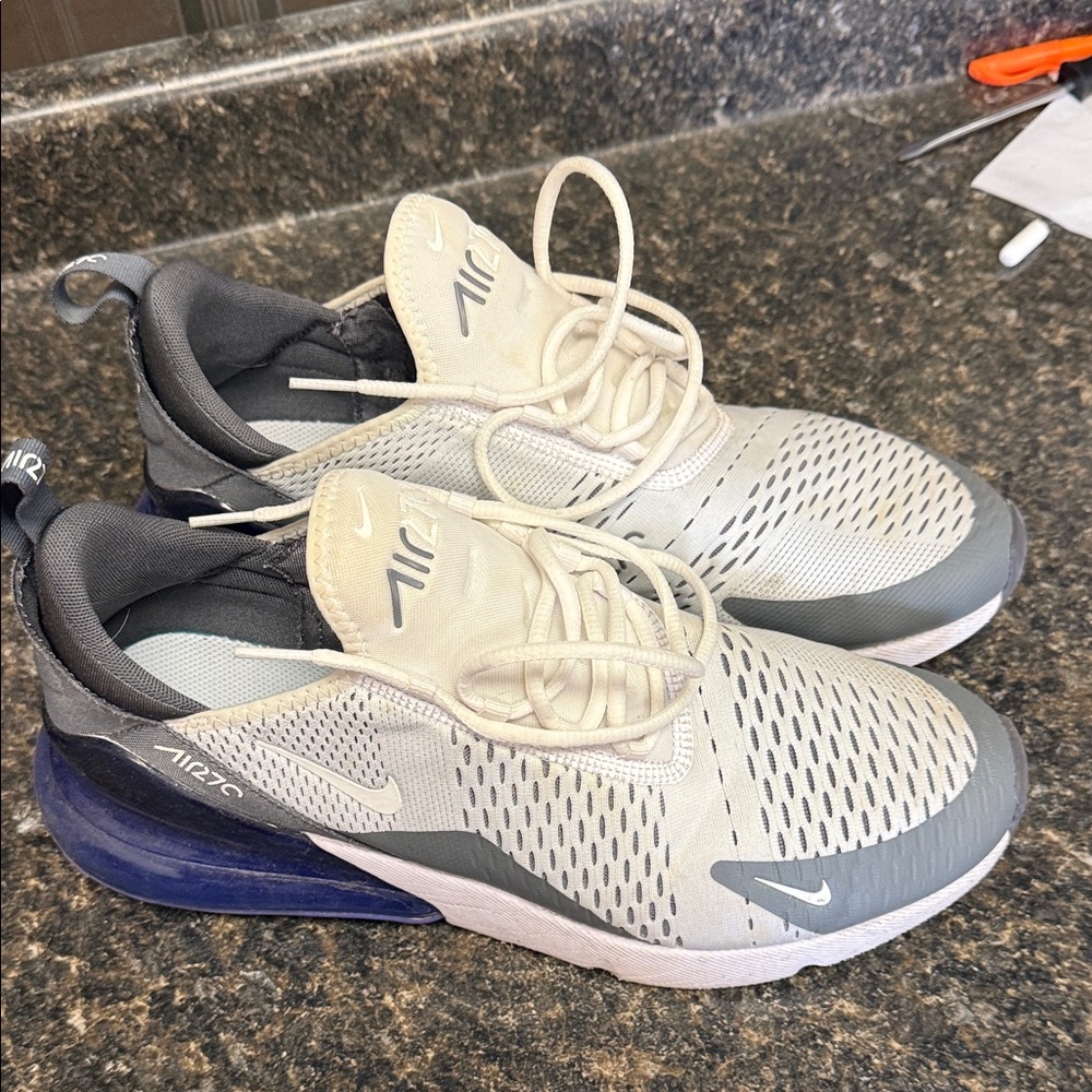 Nike Air Max 270 Beige Gray and Blue Accent Sneakers